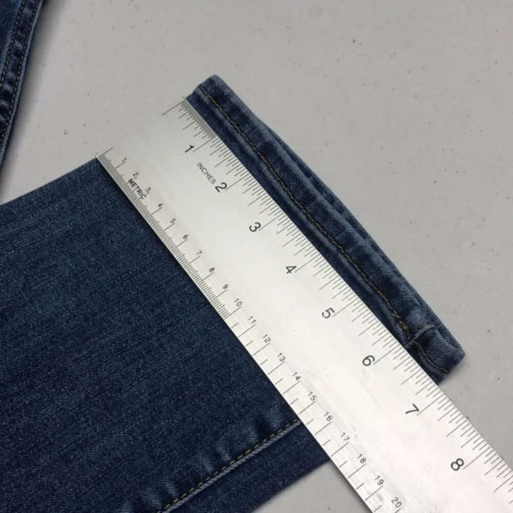 LIKE NEW EDDIE BAUER VOYAGER HIGH-RISE CROP JEANS 6/28x26 ⭐️